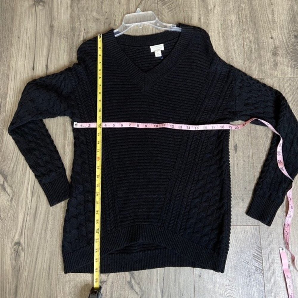 Caslon NWOT Black Mixed Cable-Knit Oversized V-Neck Sweater Size XS Oversized - Picture 3 of 12
